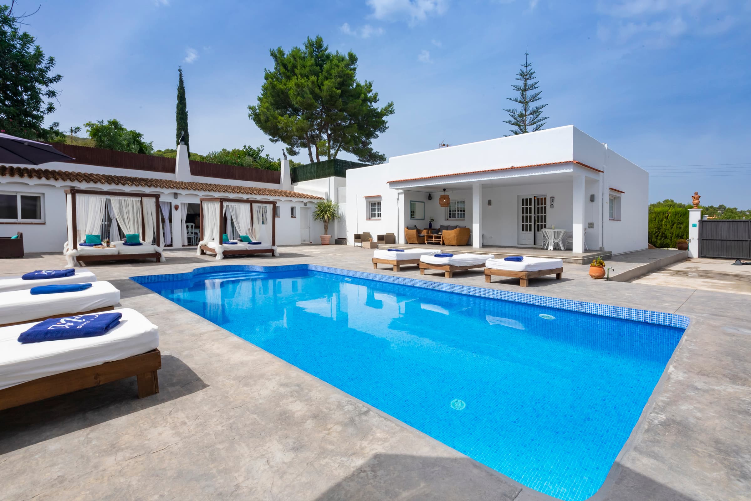 Modern Five Bedroom Villa in Ibiza photo 4