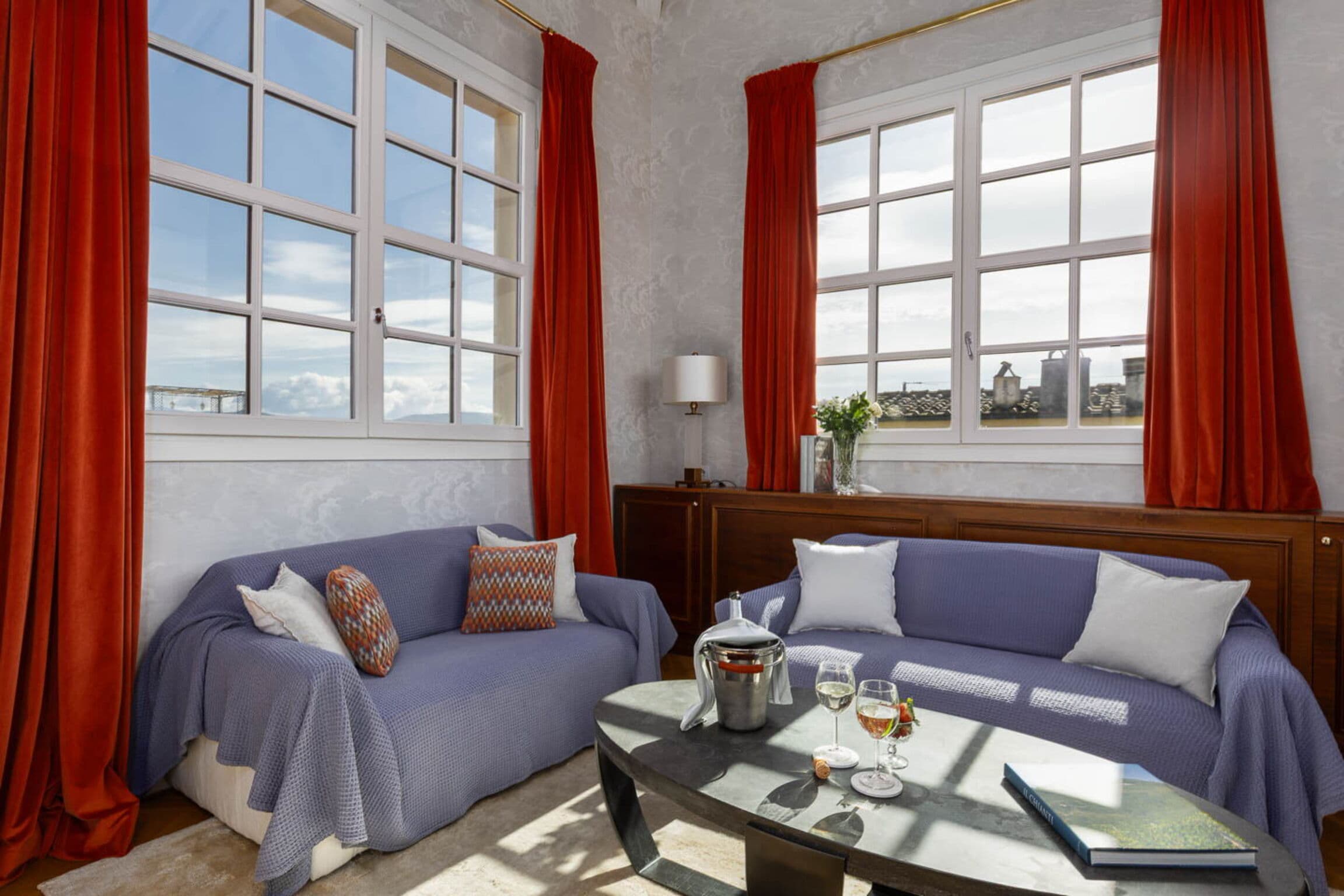 Rooftop Terrace Two Bedroom Apartment in Quartiere 1 photo 2