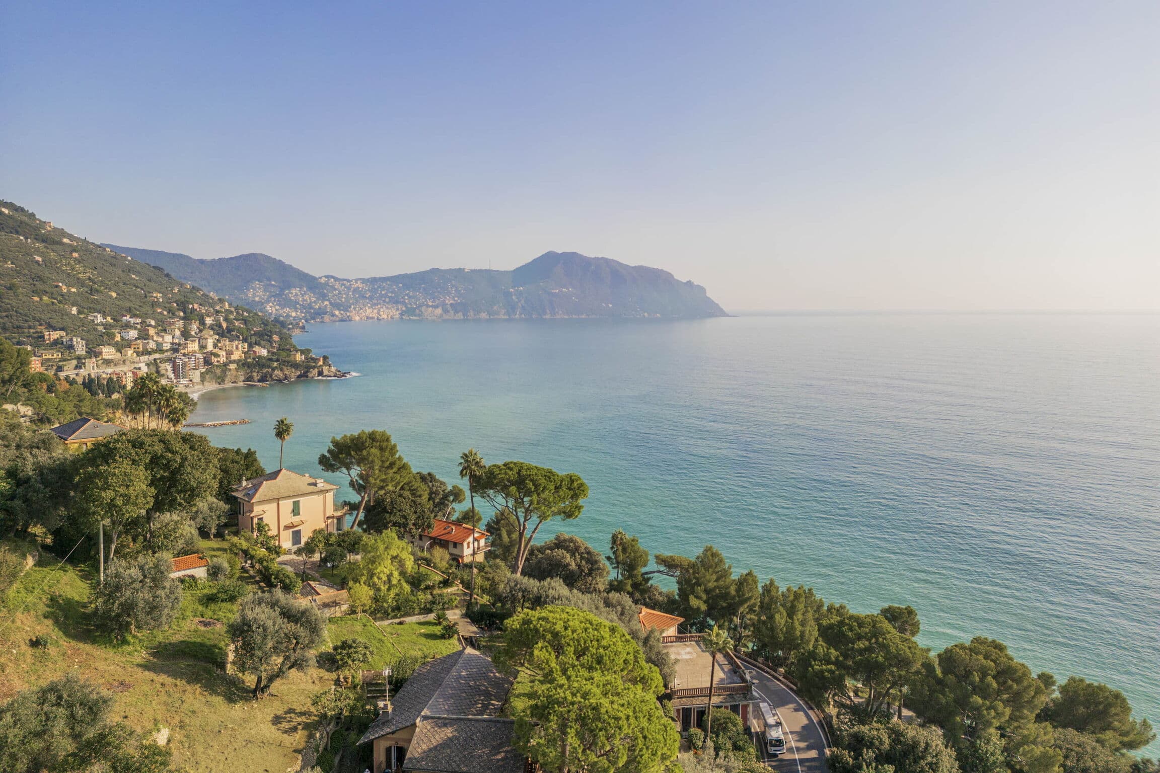 Promontory Seaview Four Bedroom Villa in Pieve Ligure photo 4