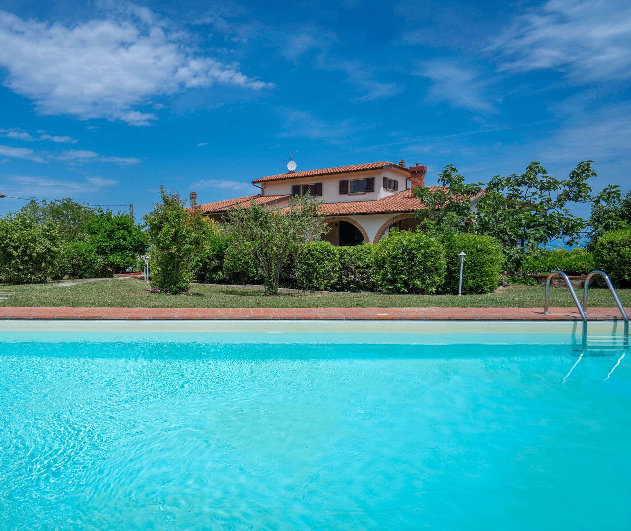 Private Terrace Villa in Montaione