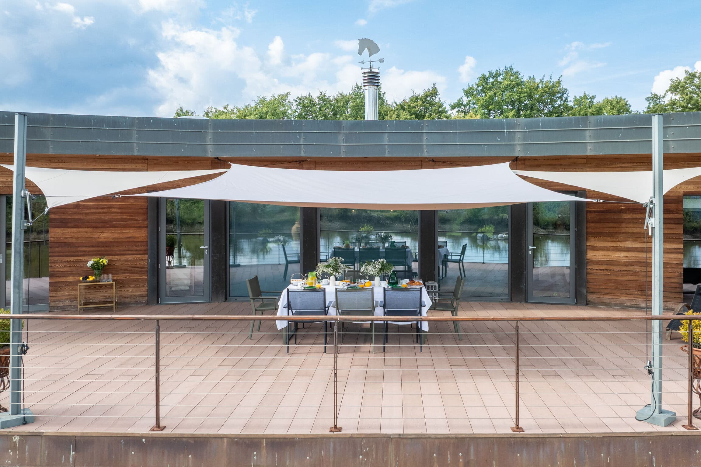 Poolside Six-Bedroom Villa in Radicondoli photo 2