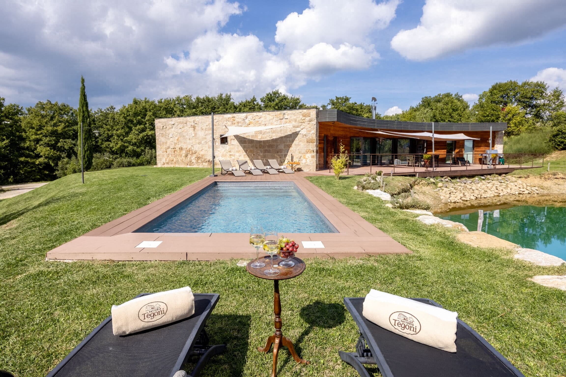 Poolside Six-Bedroom Villa in Radicondoli