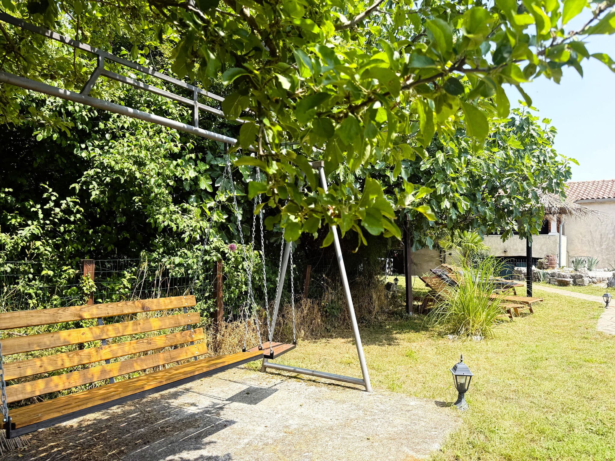 Private Three-Bedroom House in Risika photo 5