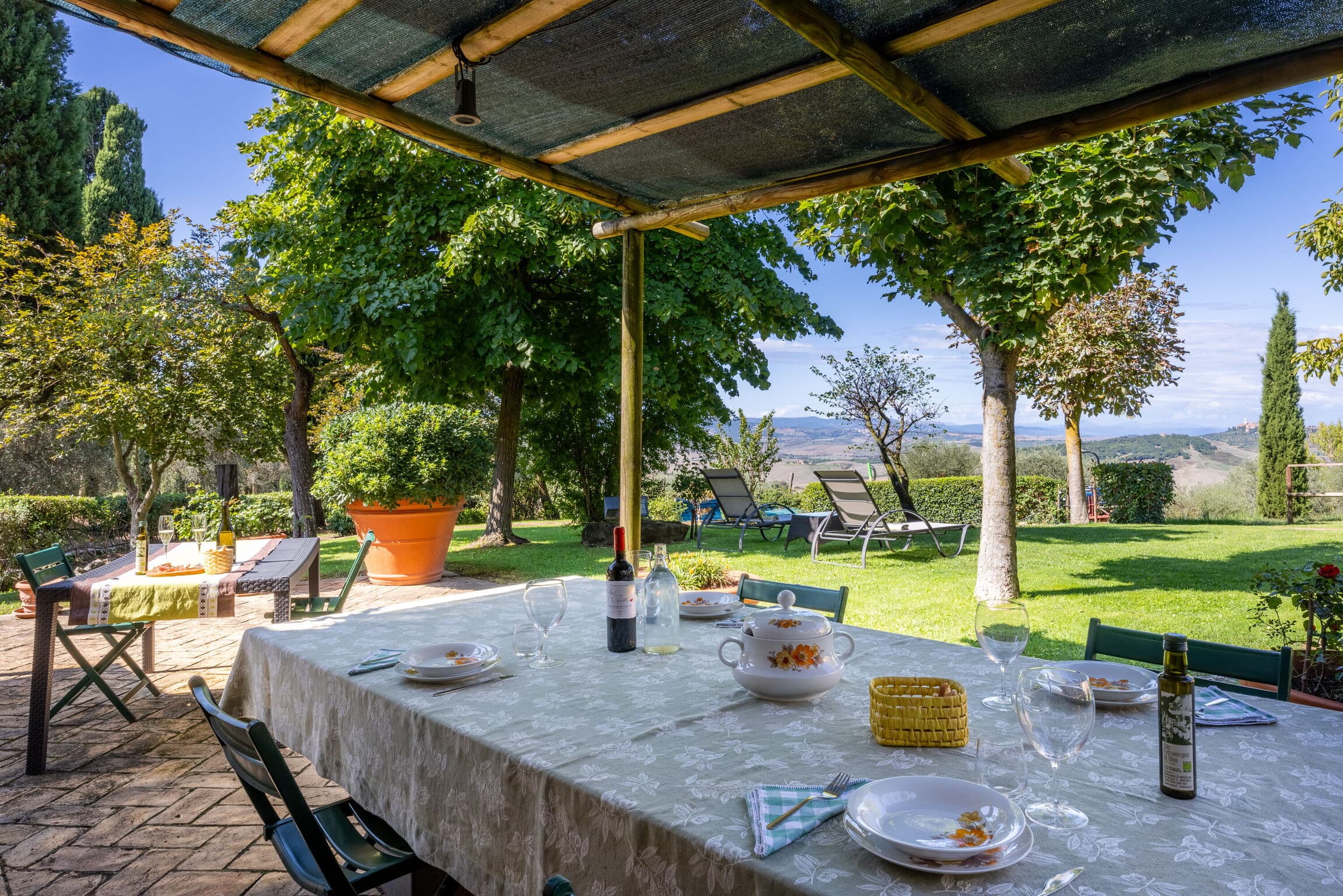 Charming Four-Bedroom Holiday Home in Monticchiello photo 5