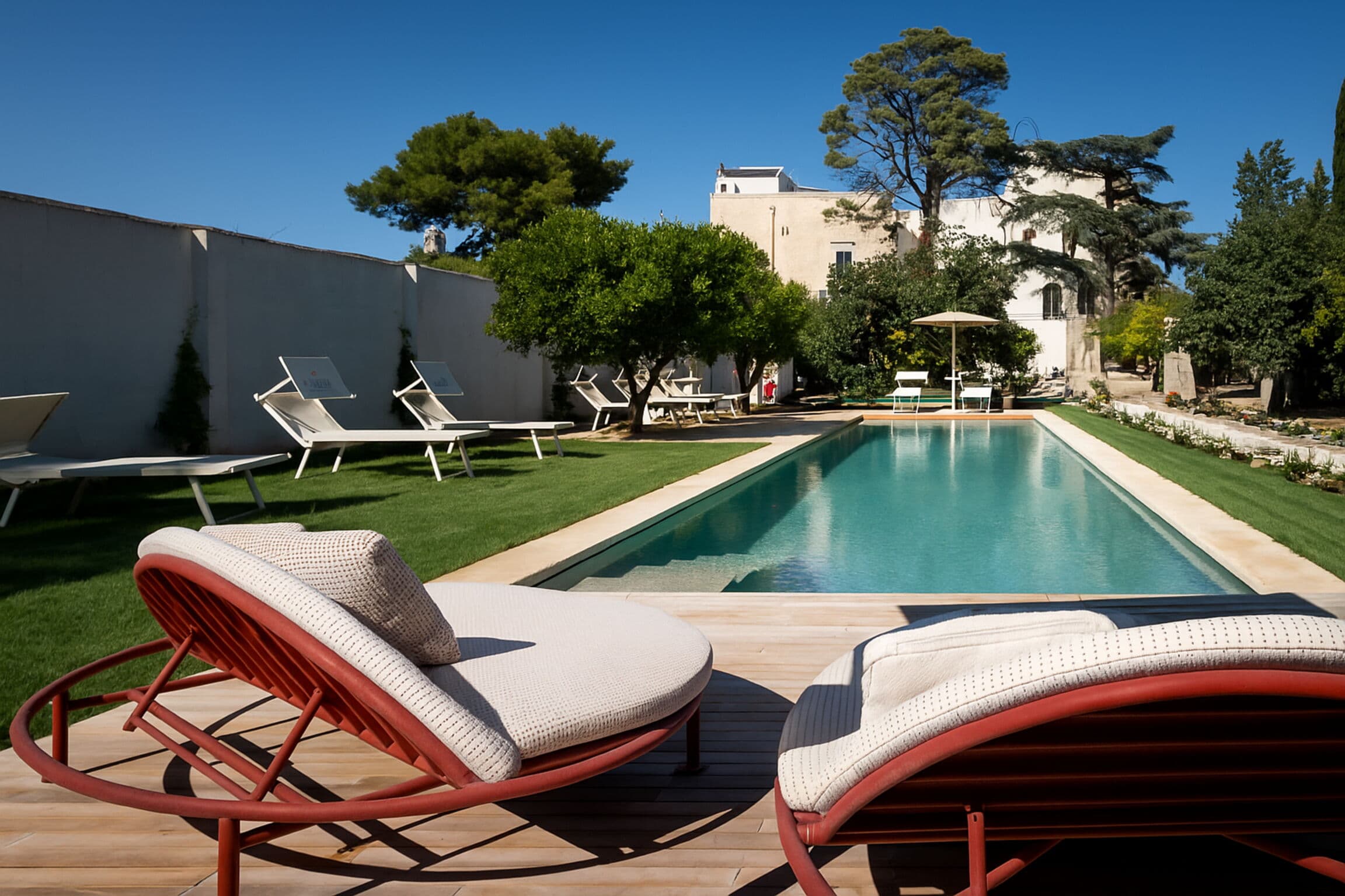 Terrace Eight Bedroom Villa in Cannole