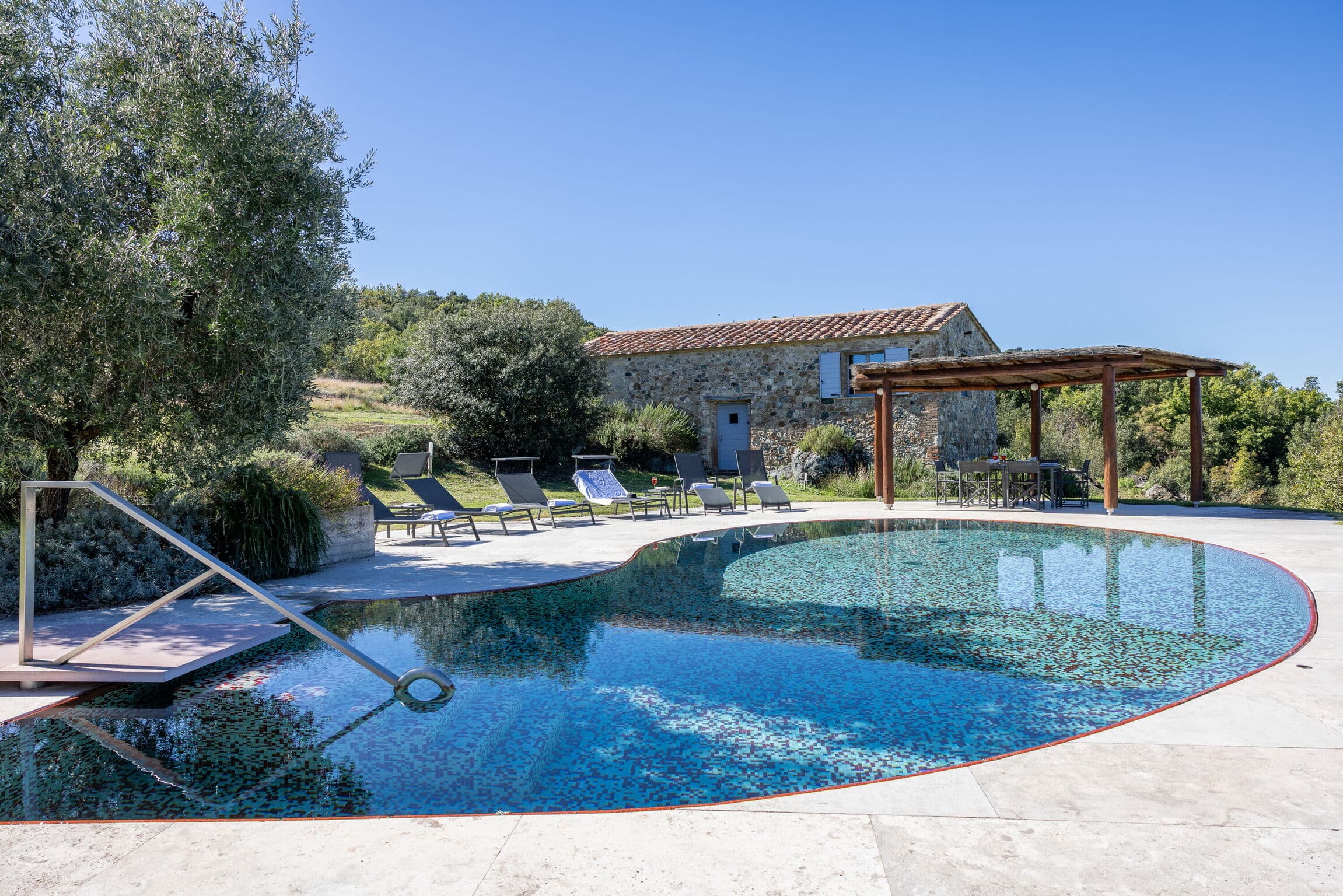 Elegant Poolside Villa in Casole d'Elsa photo 4
