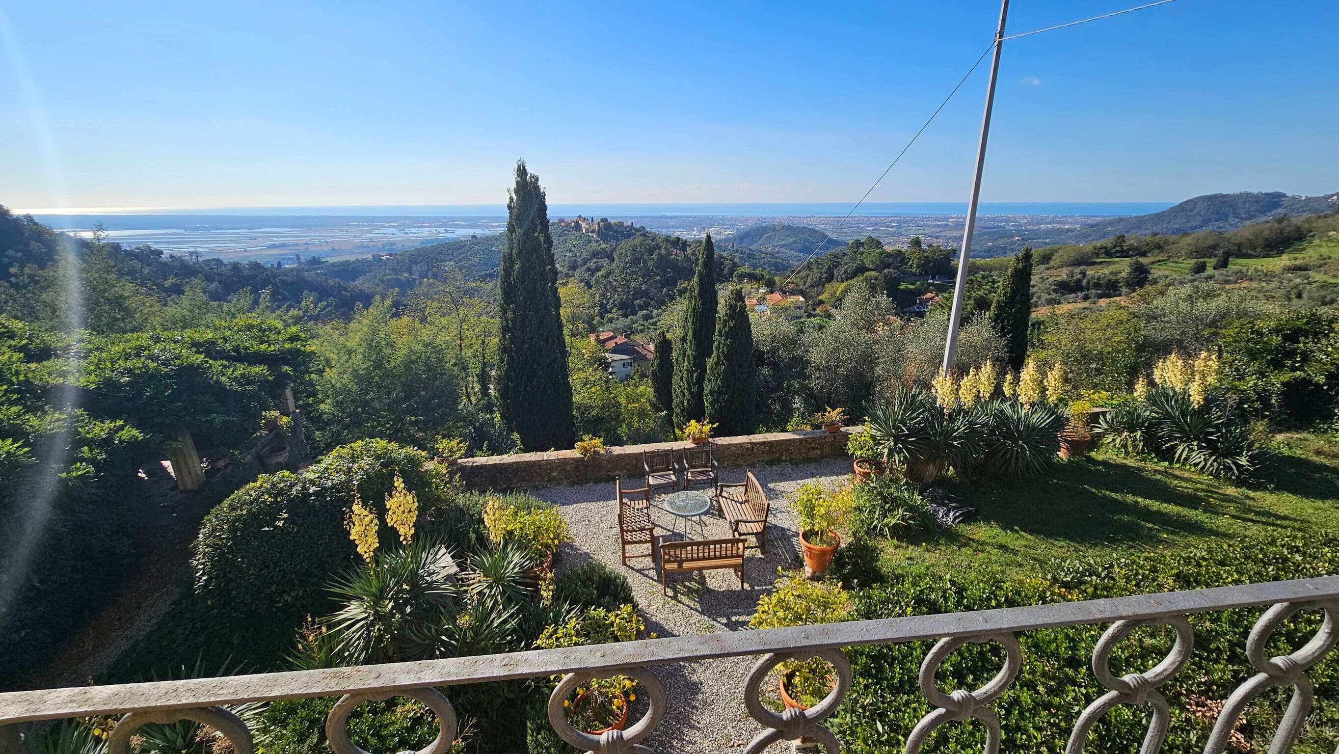 Scenic Terrace Villa in Montigiano photo 4