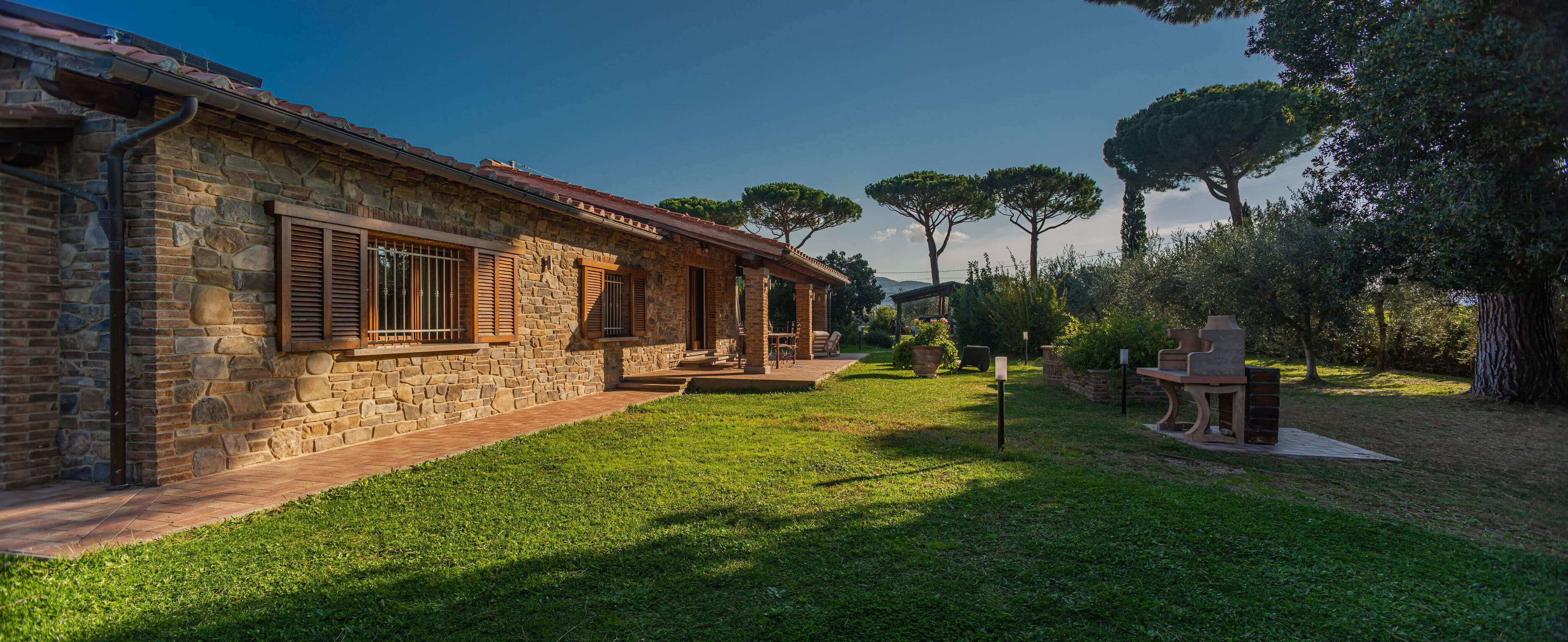 Charming Four-Bedroom Villa in Castagneto Carducci photo 5