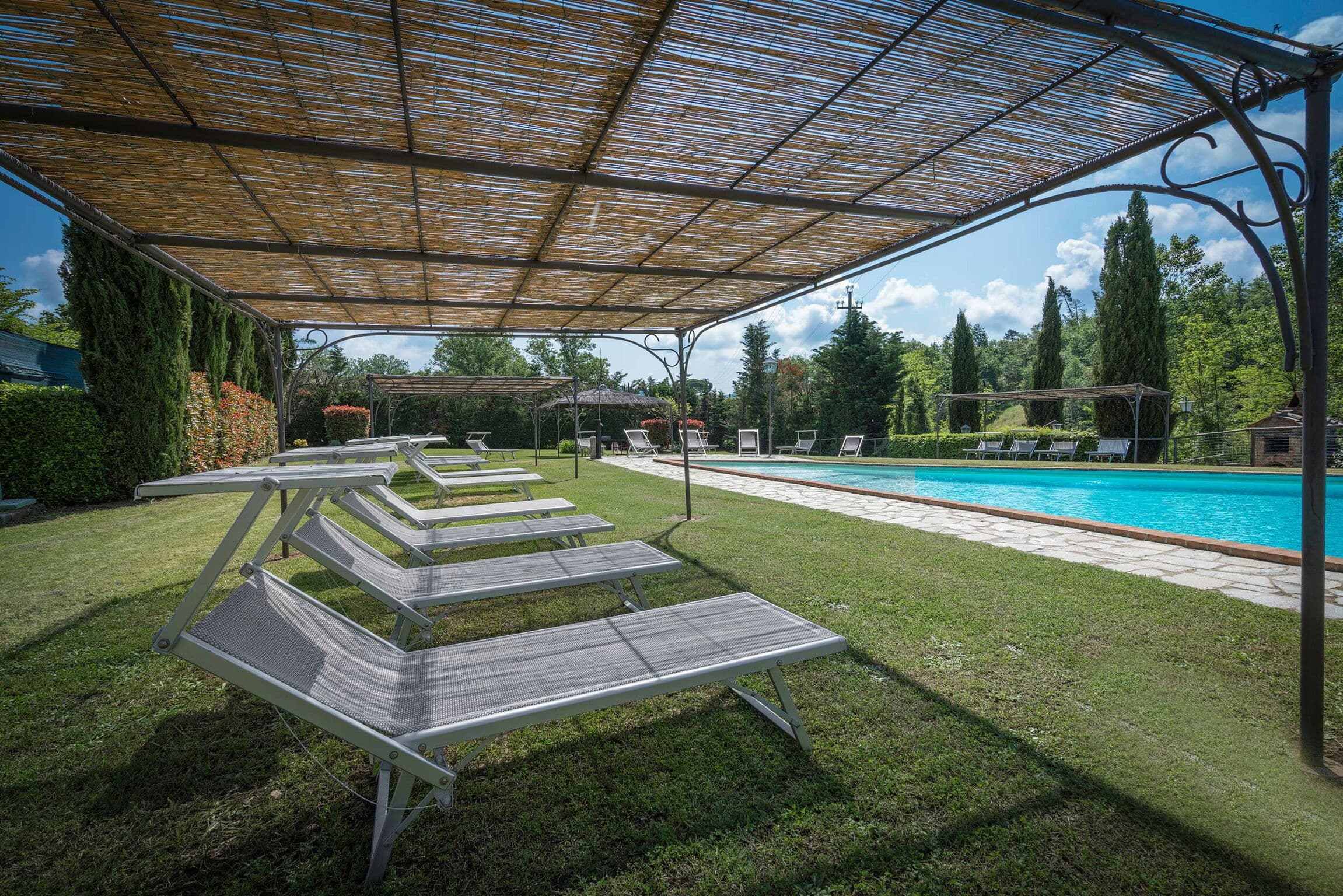 Terrace-Equipped Twelve Bedroom Villa in Bucine, Toscana photo 5