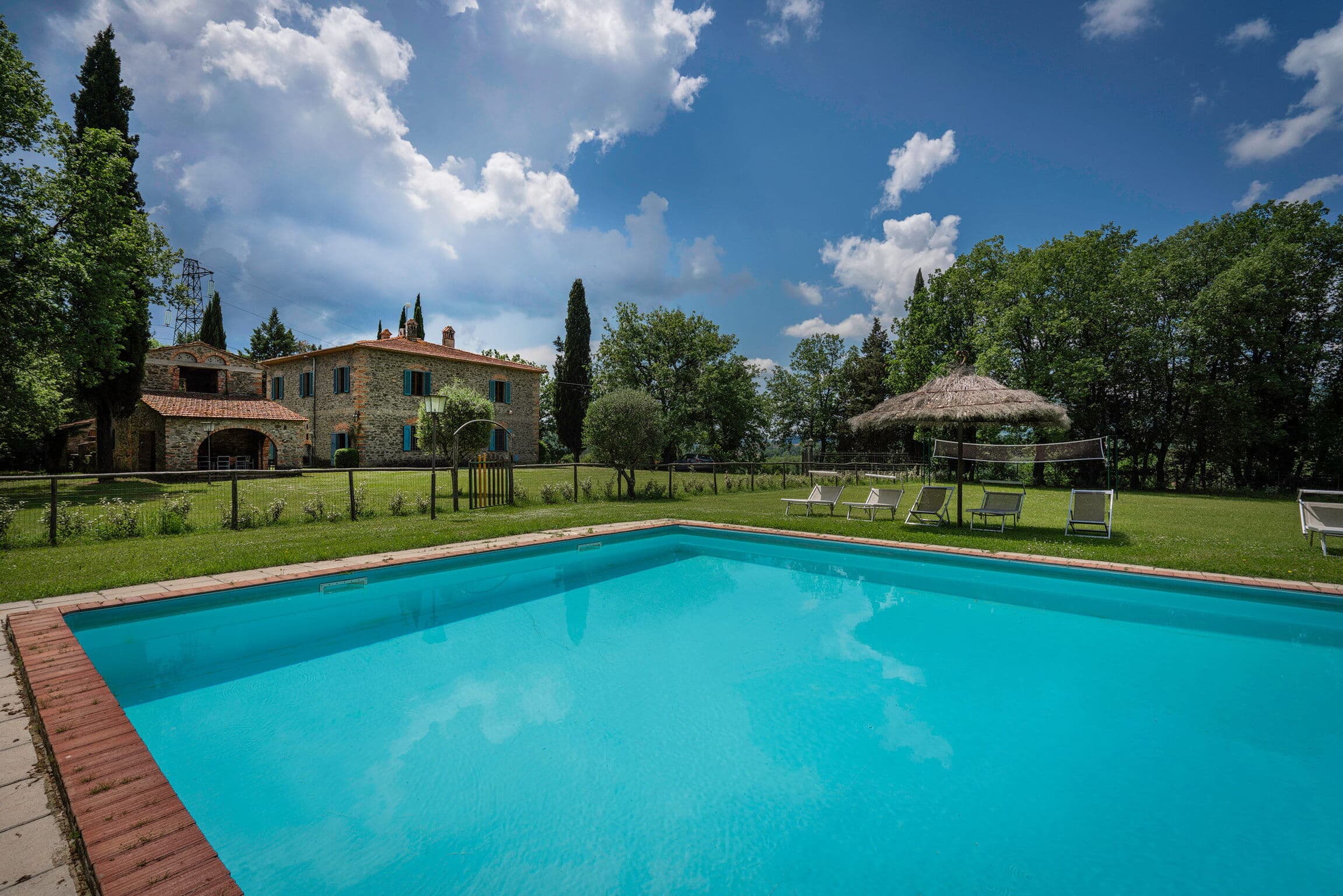 Spacious Six Bedroom Villa in Bucine