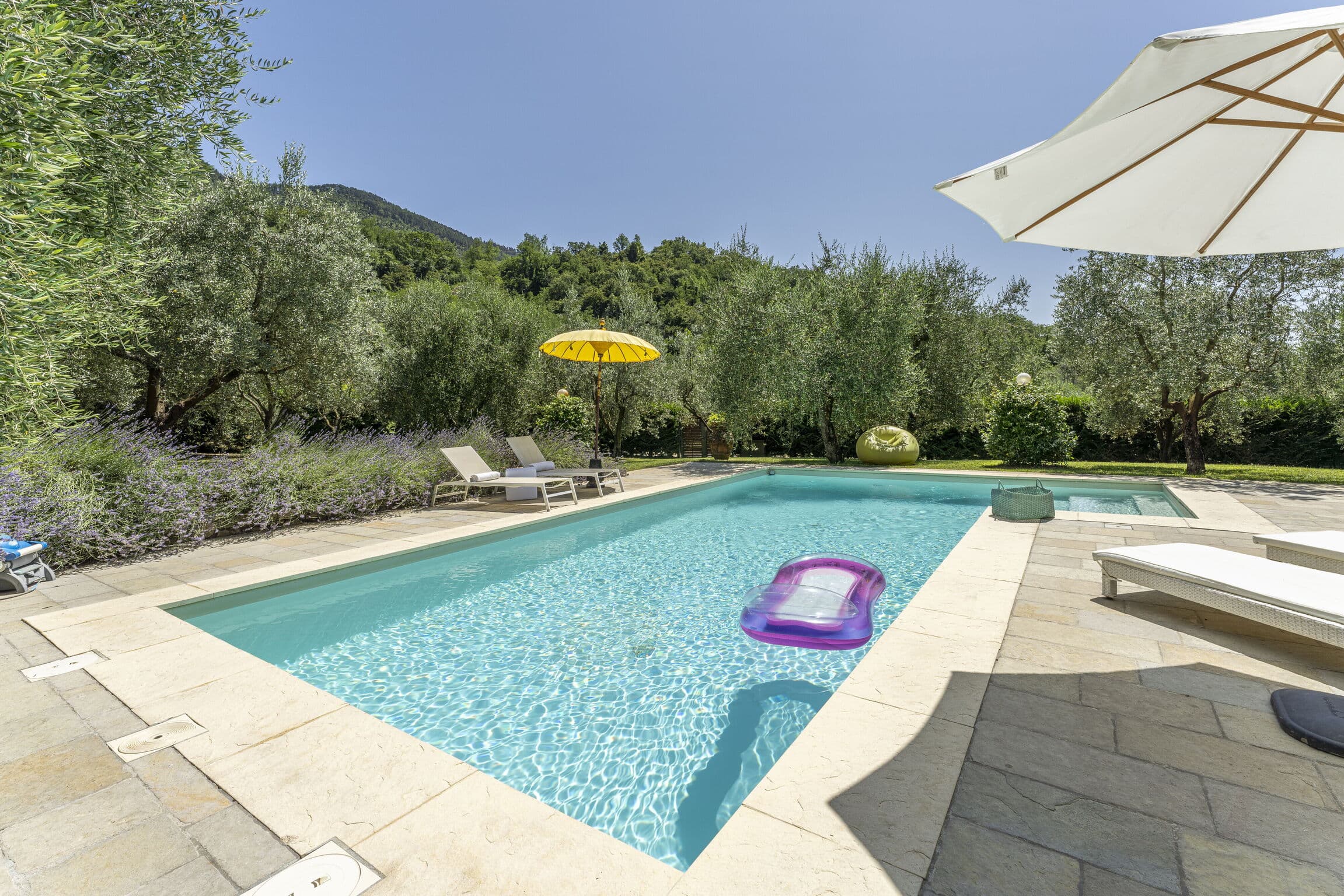 Charming One-Bedroom Villa in Vaiano photo 5