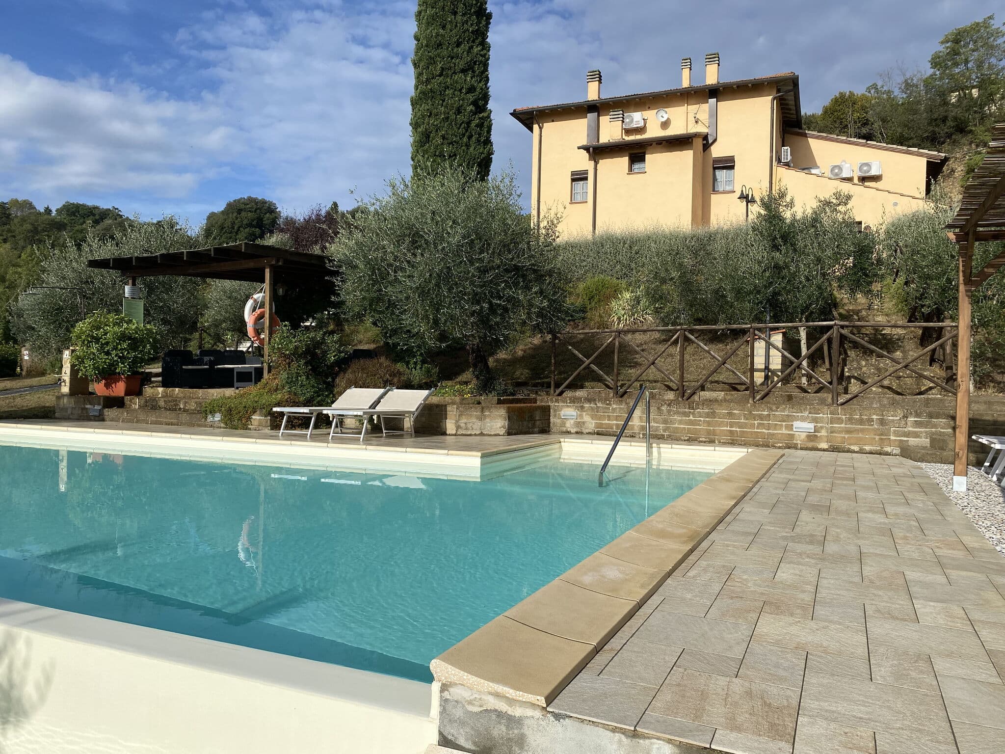 Elegant Seven Bedroom Villa in Gambassi Terme