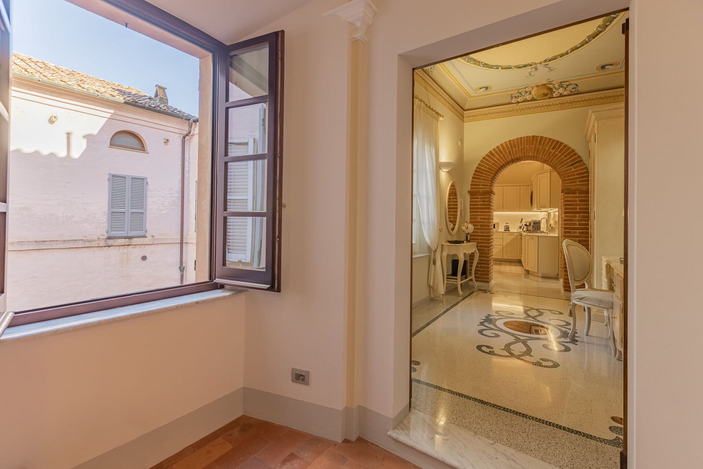 Charming Two Bedroom Apartment in Citta Della Pieve photo 3