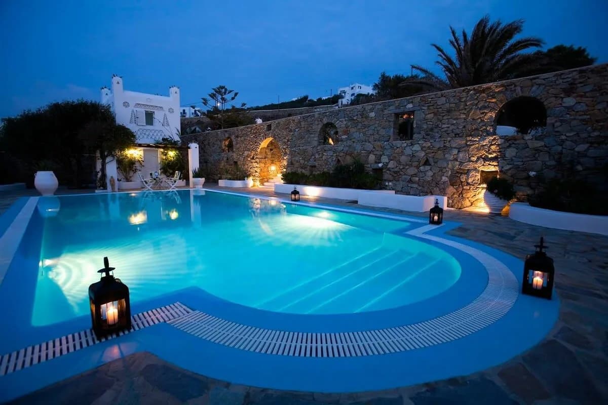 Luxurious gorgeous villa with 5 star hospitality photo 3