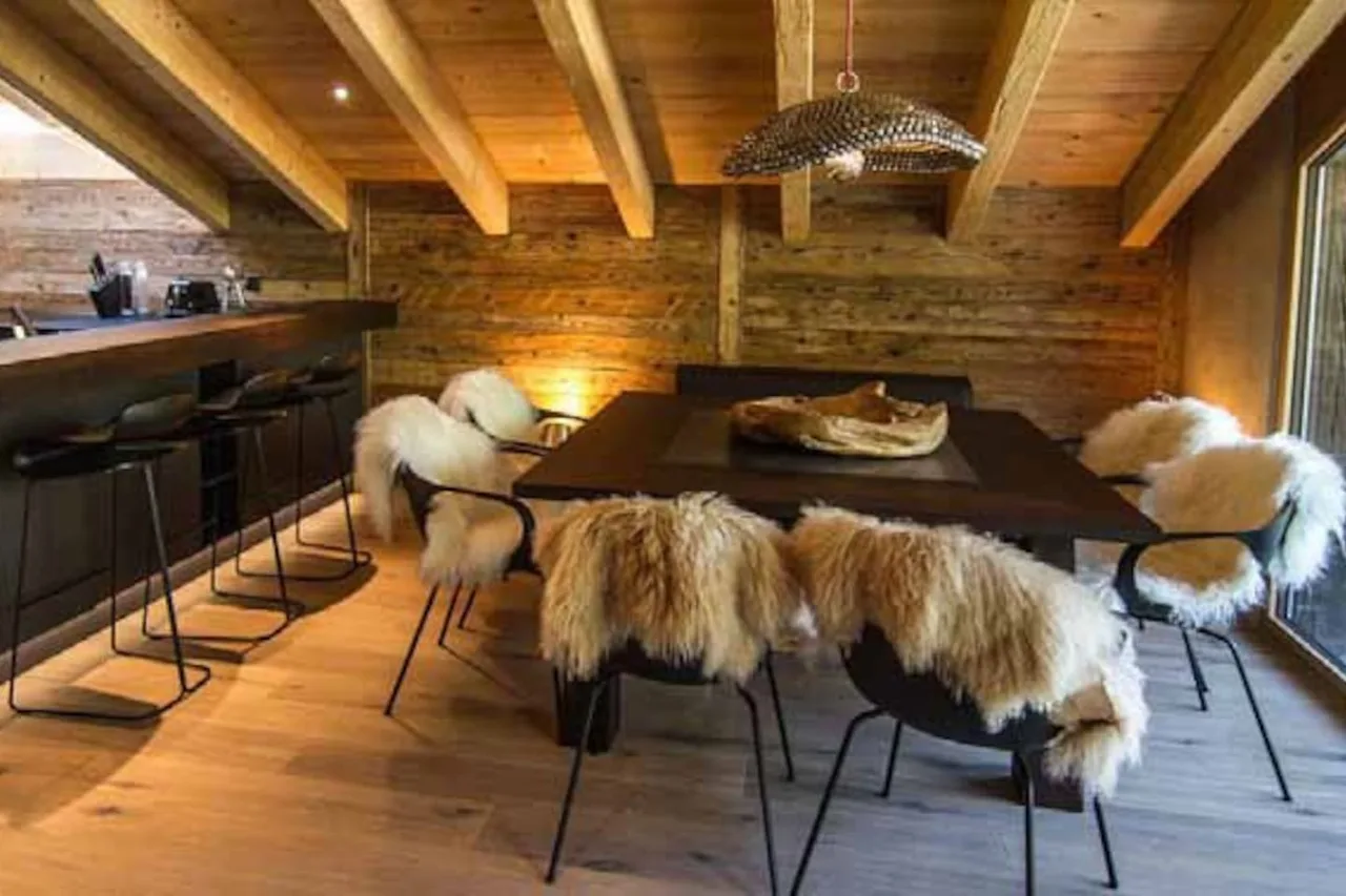 Classically Designed Penthouse photo 3