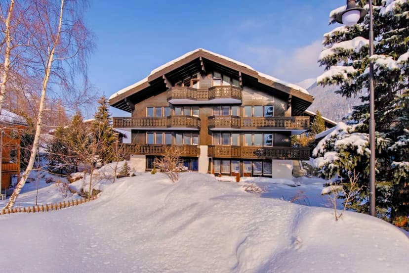 2 Storey Peaceful Apartment