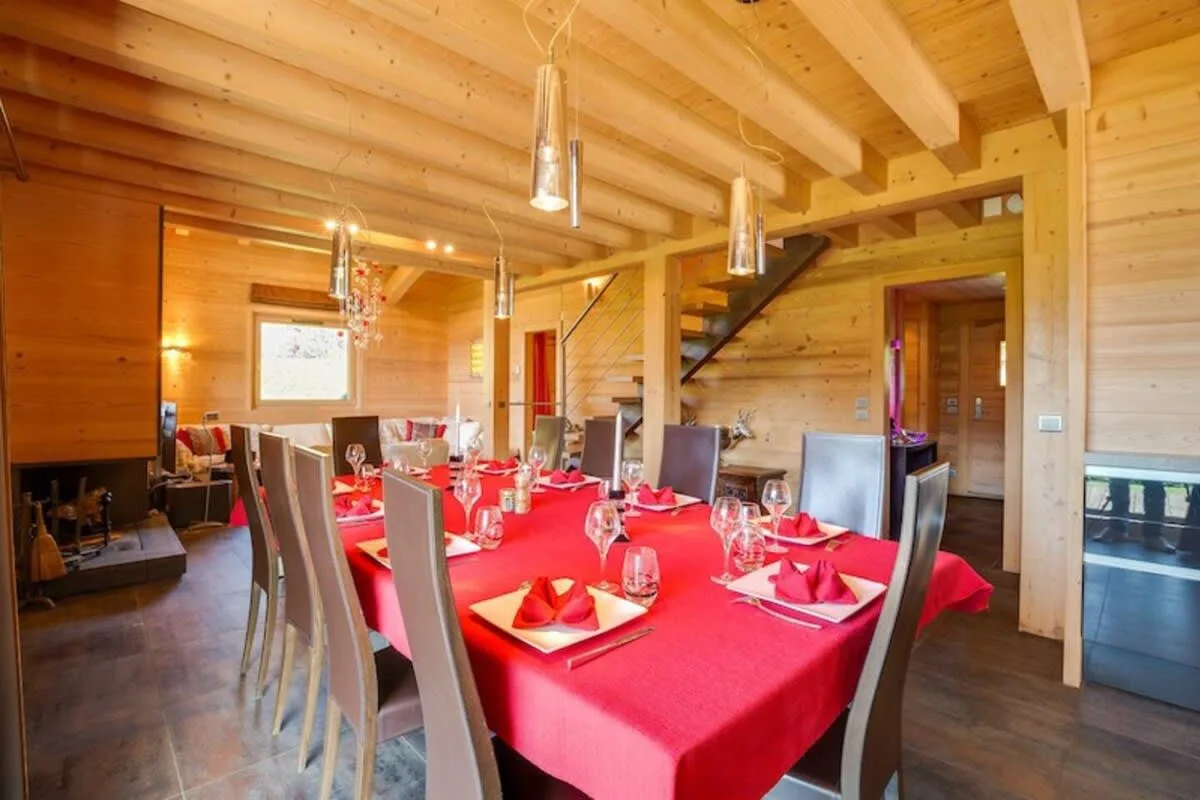 Magnificent Summer Sunshine Chalet photo 3