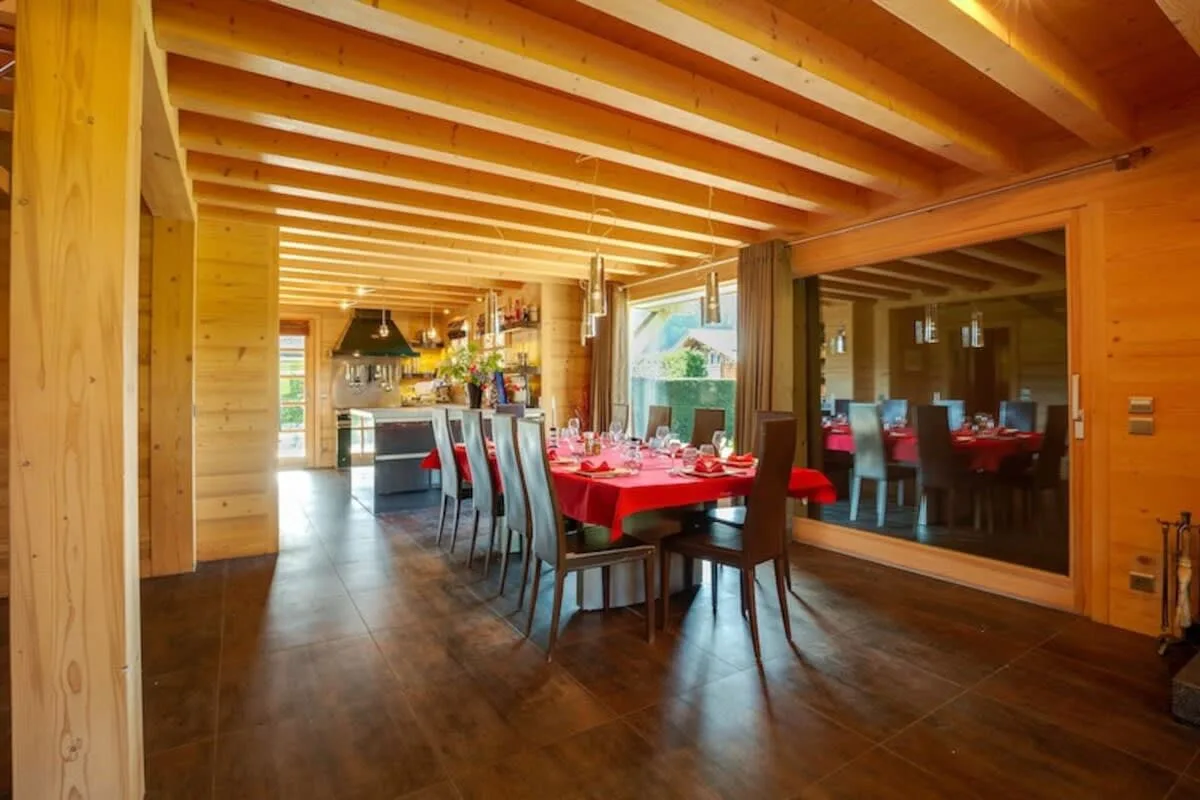 Magnificent Summer Sunshine Chalet photo 4