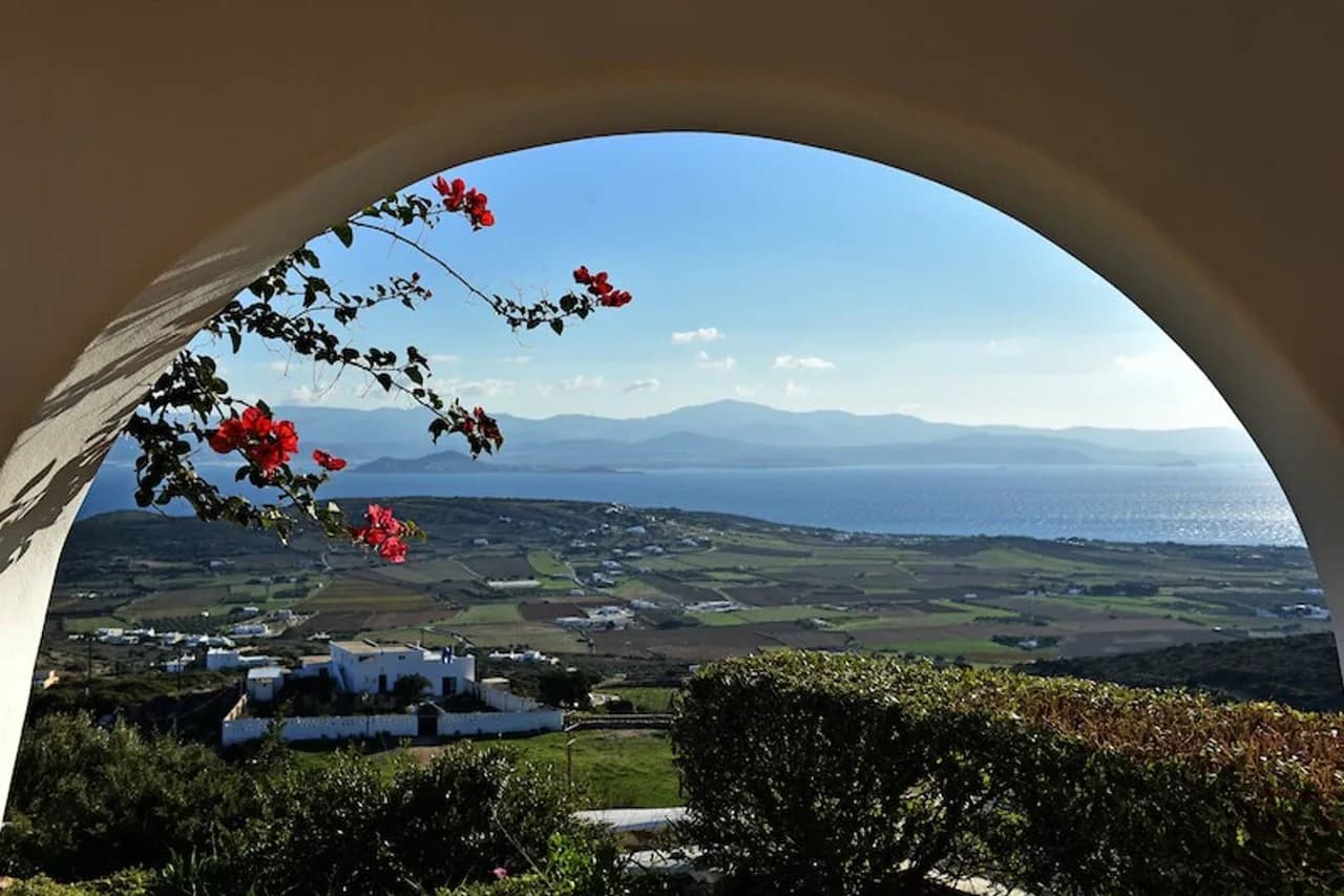 Exquisite Regal Villa with Infinity Pool photo 3