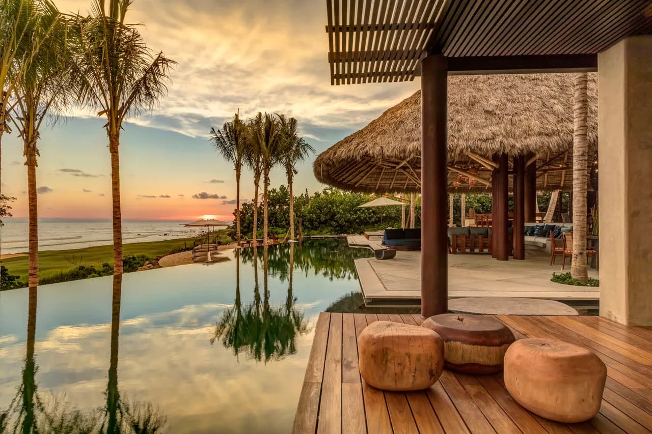 Deluxe Villa with Fitness and In-House Spa photo 5