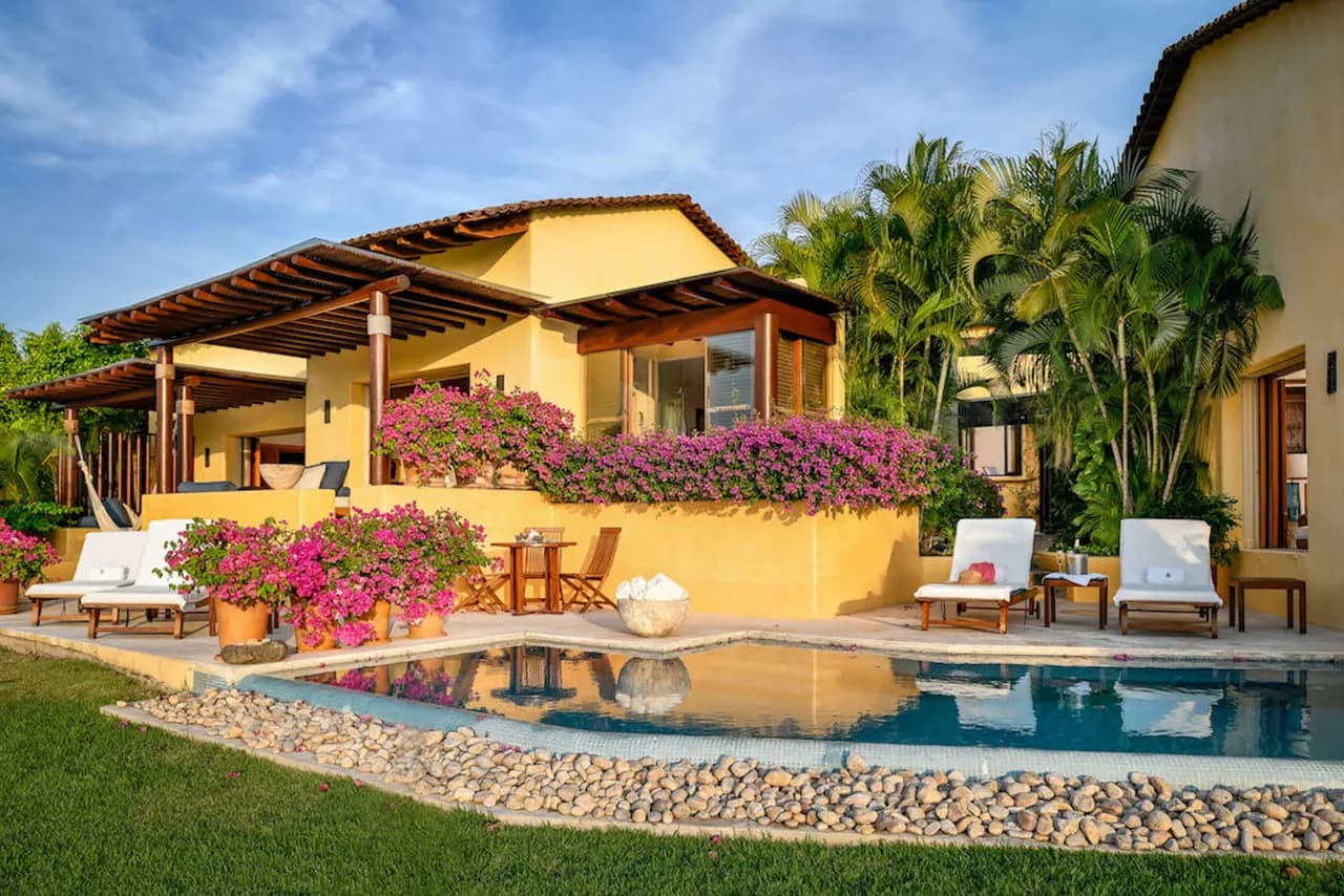 All Season Villa - an Original Mexican Classic Art photo 3