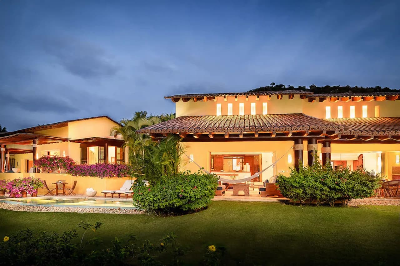 All Season Villa - an Original Mexican Classic Art photo 5