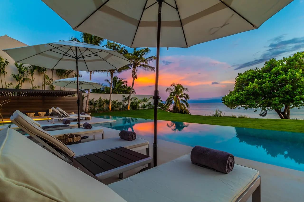 Mesmerizing Villa - A Complete Package Holiday photo 5