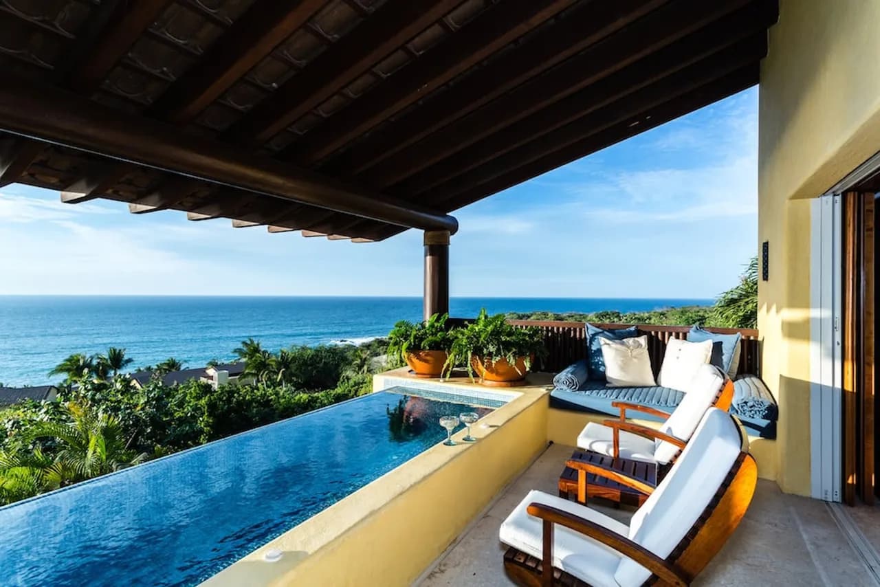 Luxurious Oceanfront Home in Punta Villela photo 3