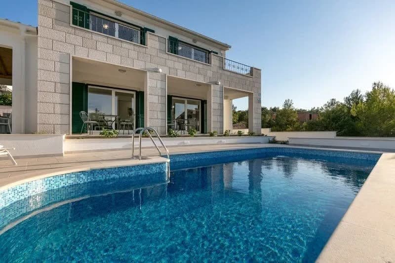 Dream Holiday Villa With Ping Pong Table And Pool