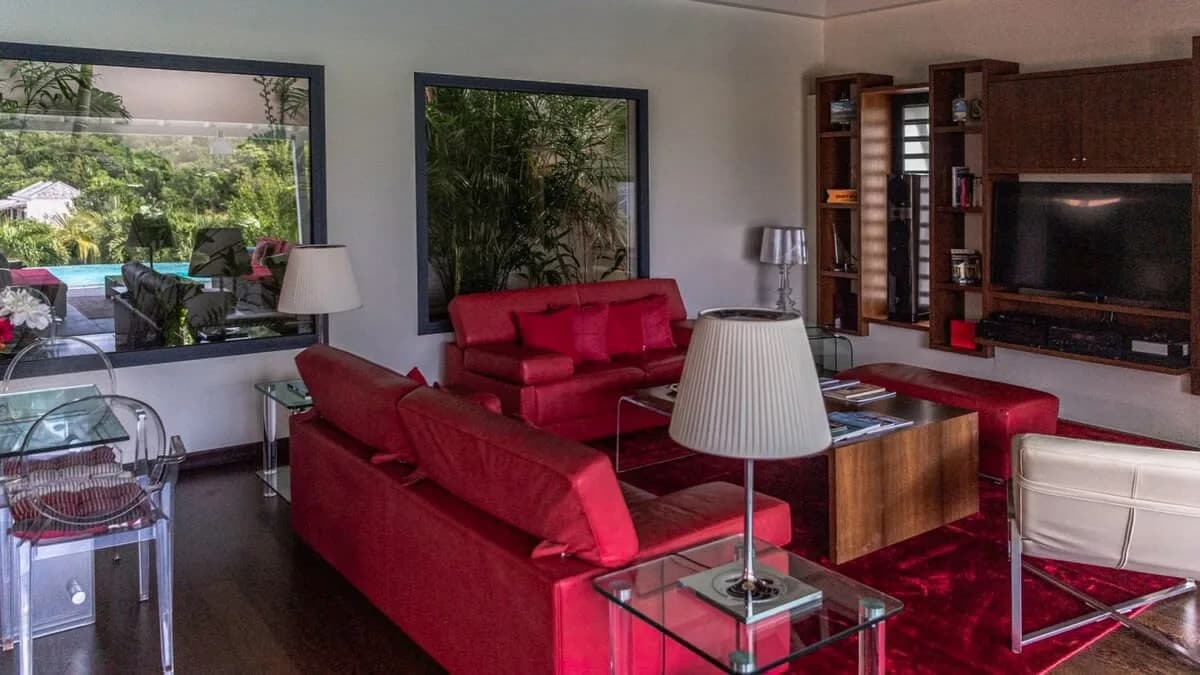 Luxe Wine Red Villa with Panoramic Sea Views photo 4