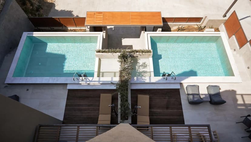 Deluxe Luxurious Fancy Villa with Swimming Pool