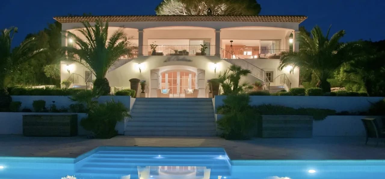 Fabulous and Private Villa with St. Tropez Bay View photo 2
