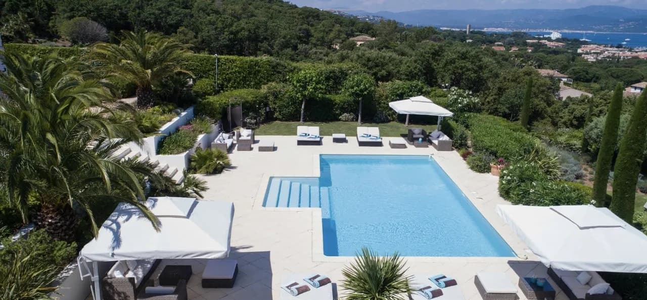 Fabulous and Private Villa with St. Tropez Bay View photo 4