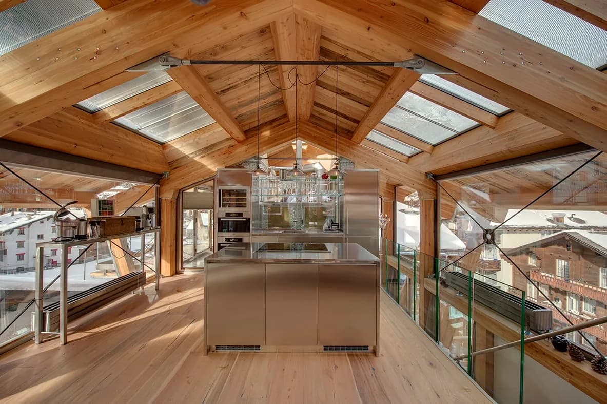 Glamorous Five Star Chalet photo 4
