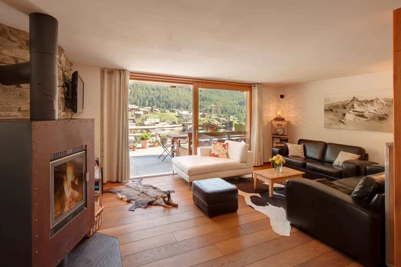 Especial Freestanding Chalet Near Matterhorn Express photo 5