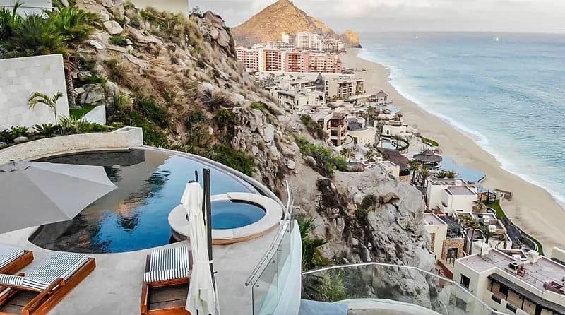 Amazing Contemporary Villa with Cozy Hot Tub