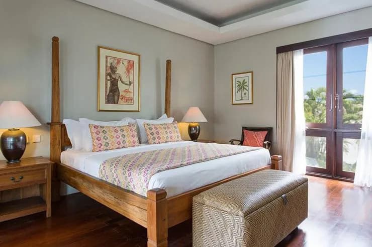 Gorgeous 6 BR Villa photo 4