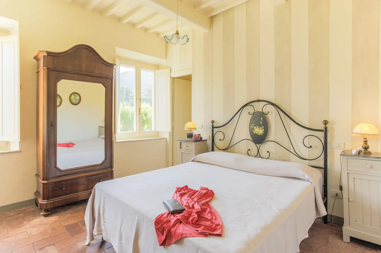 Ancient Manor House With Pool And Exclusive Garden photo 4