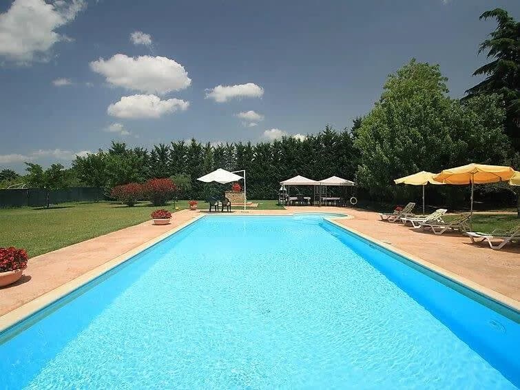 Summer Country Resident Villa Near Historic Town