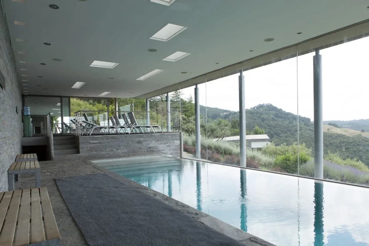 Classic Brick Villa With An Insane View & Pool photo 5