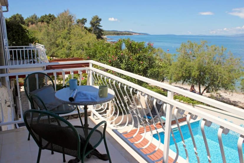 Spacious Interior Villa with Divine Pool