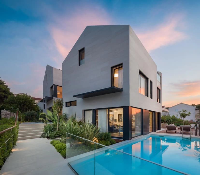 Beach Villa With Modern Pool And Spacious Outdoor Area