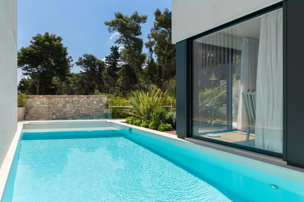 Beach Villa With Modern Pool And Spacious Outdoor Area photo 2