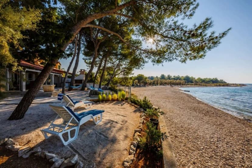 Authentic Dalmatian Stone House At The Beach