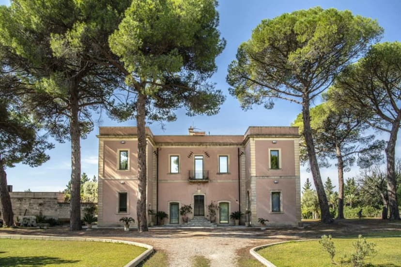 Wonderful Villa With An Atmosphere Of Protection