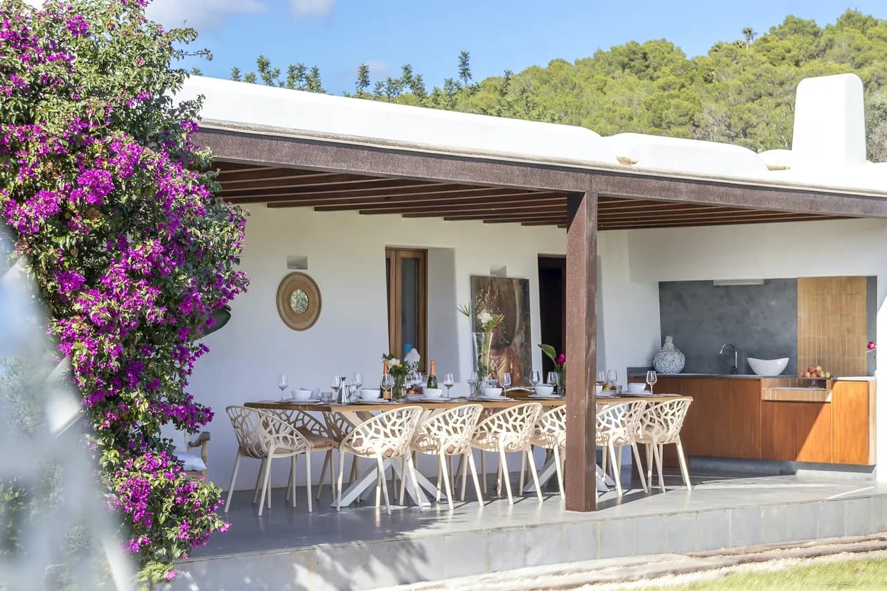 Luxurious rural hideaway photo 4