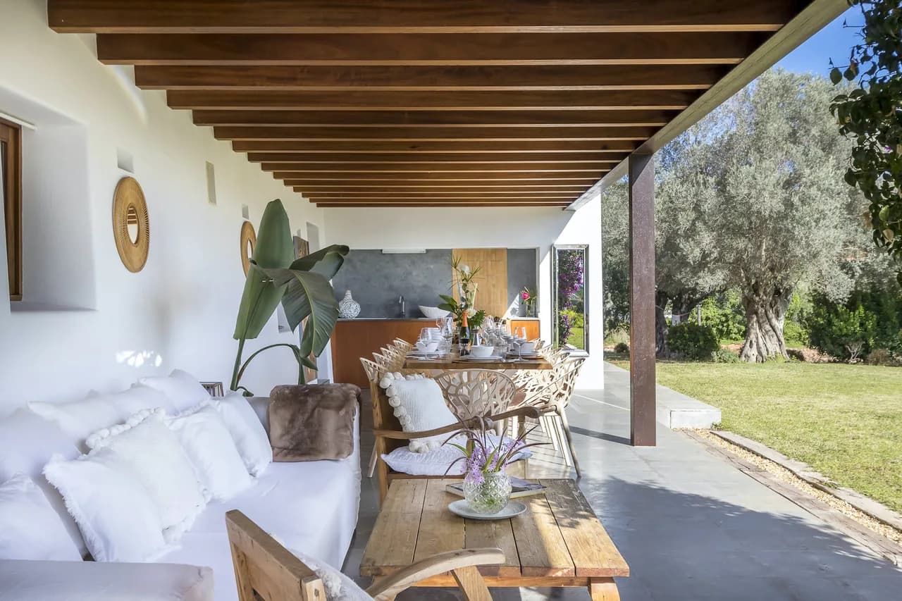 Luxurious rural hideaway photo 5