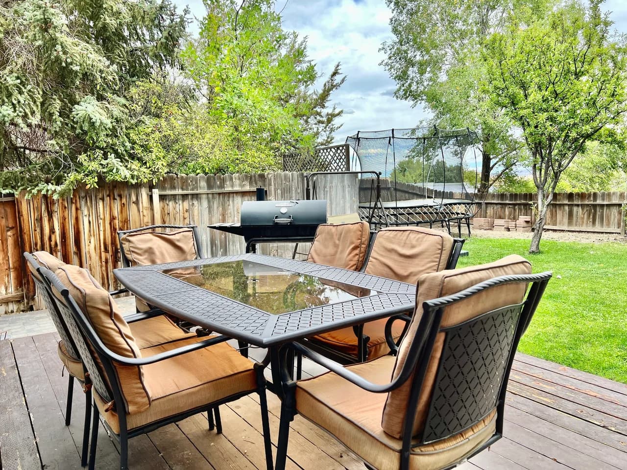 Spacious Family House with Large Yard in Reno photo 3