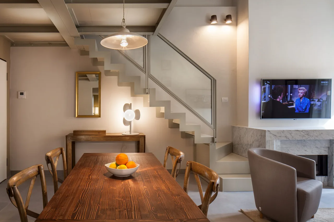 Elegant Duplex Apartment in Siena photo 5
