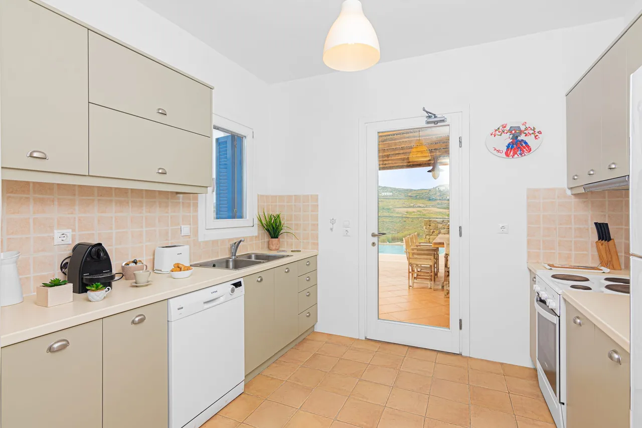 Comfortable Villa With Unobstructed Stunning Views photo 3